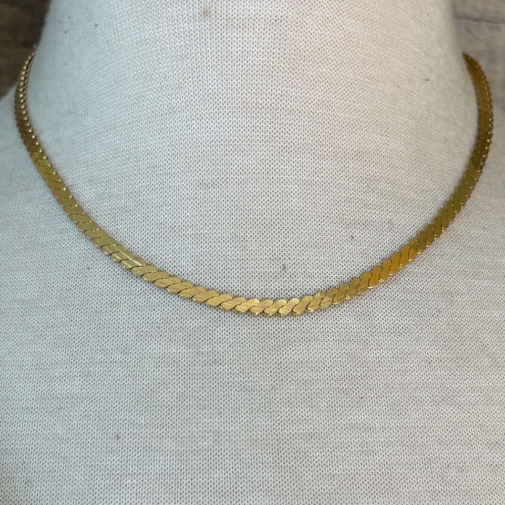 Vintage Gold Tone Herringbone Flat Snake Chain Necklace 16 Inch